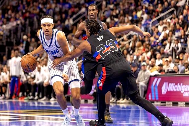 2025NBA杯八强对决预测_老球迷最关心四场对决分析_nba总决赛2025赛程