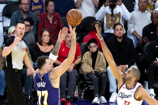 老球迷最关心四场对决分析_2025NBA杯八强对决预测_nba总决赛2025赛程