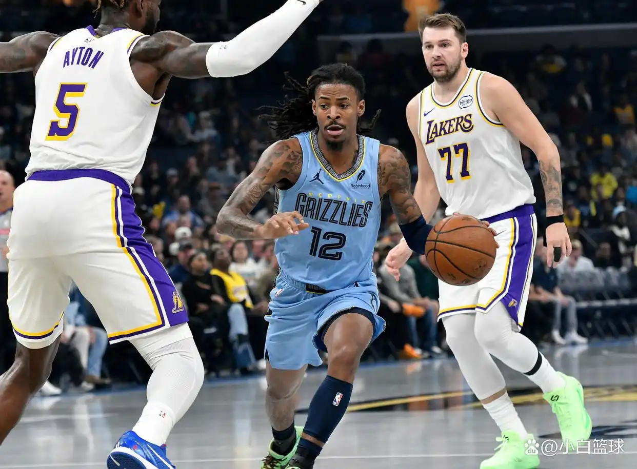 东契奇44+12+6完爆莫兰特，里皇退位艾顿0篮板，湖人15_NBA比赛日湖人灰熊_东契奇44分比赛回顾