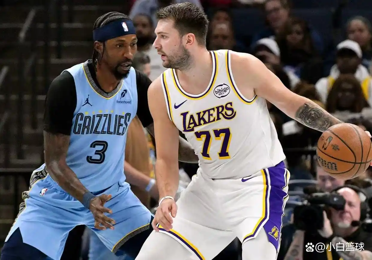 东契奇44分比赛回顾_东契奇44+12+6完爆莫兰特，里皇退位艾顿0篮板，湖人15_NBA比赛日湖人灰熊