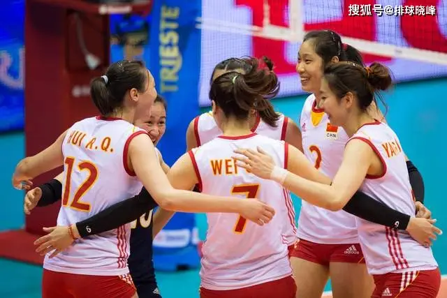 2014女排世锦赛小组赛 中国队 对阵 日本队 五局苦战 获得五连胜_日本女排8号