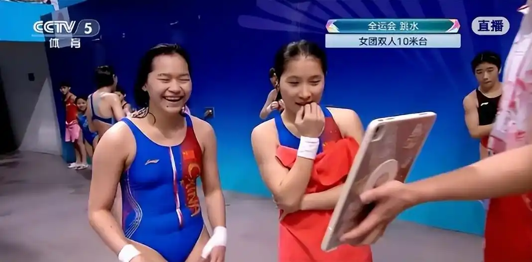 全红婵伤愈首秀夺冠_全红婵王伟莹全国运动会跳水冠军_全红婵女子团体双人10米跳台决赛