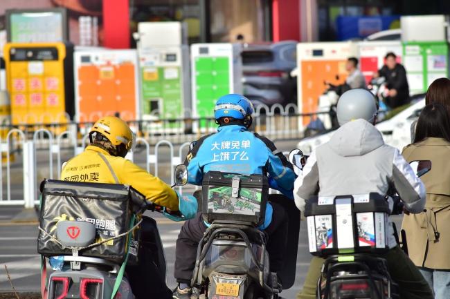 外卖小哥的竞争对手来了