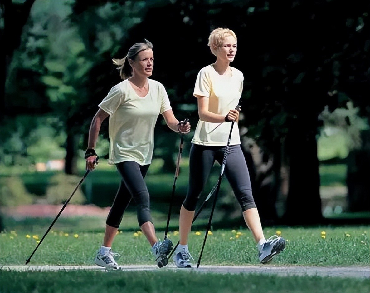 最佳运动时间选择_每天最适合锻炼的时间_早晨运动与晚上运动对血糖血压的影响