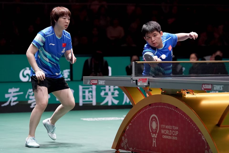 2025国际乒联混合团体世界杯中国队8比4战胜德国队孙颖莎王楚钦表现分析_组图:王楚钦单打输球双打取分 中国队8-4德国七连胜_混合团体赛制特点及中国乒乓球队备战策略