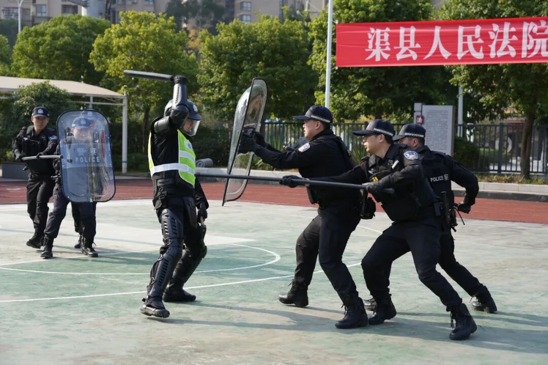 渠县法院职工运动会_干警团队精神_职工趣味运动会新闻稿