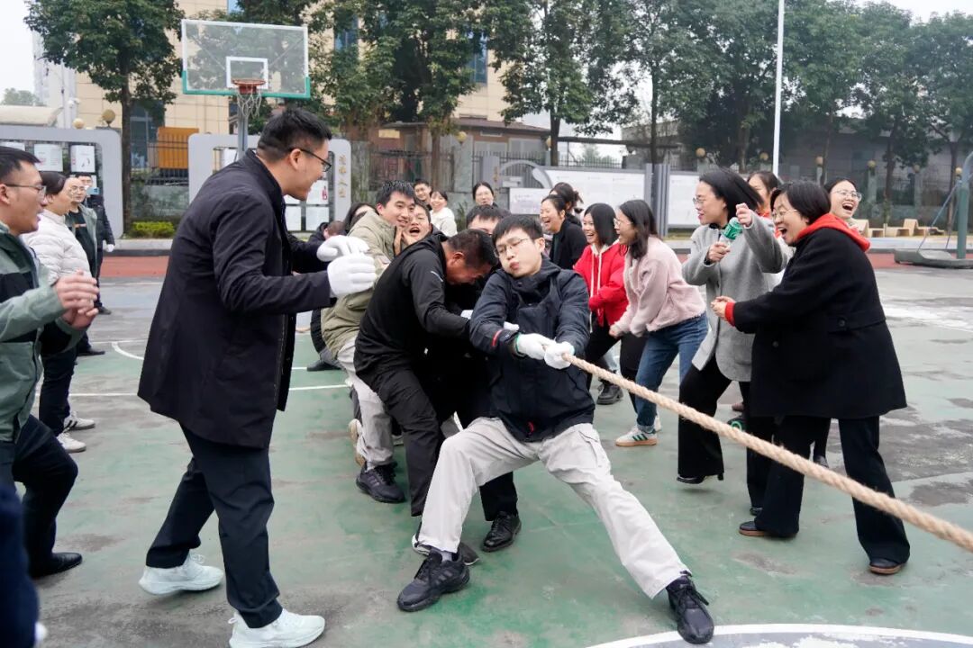 职工趣味运动会新闻稿_干警团队精神_渠县法院职工运动会