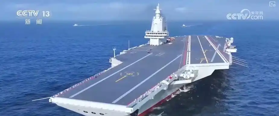 从下水到入列 重温福建舰一个个首次_中国首艘电磁弹射型航空母舰福建舰建造过程_福建舰电磁弹射技术优势