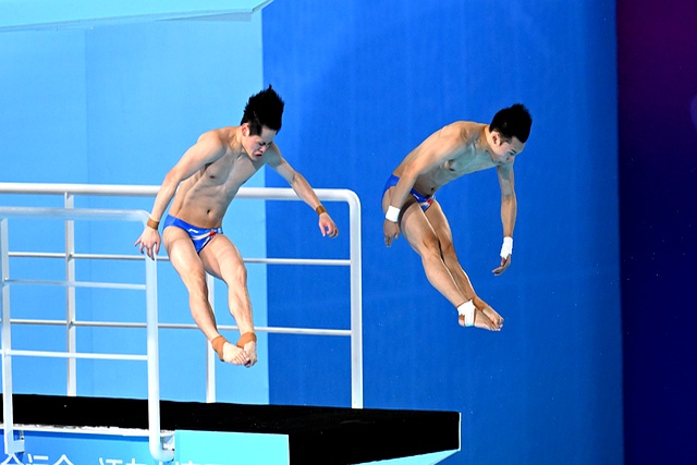 陈艾森退役_2025奥运会男子跳水_陈艾森跳水生涯