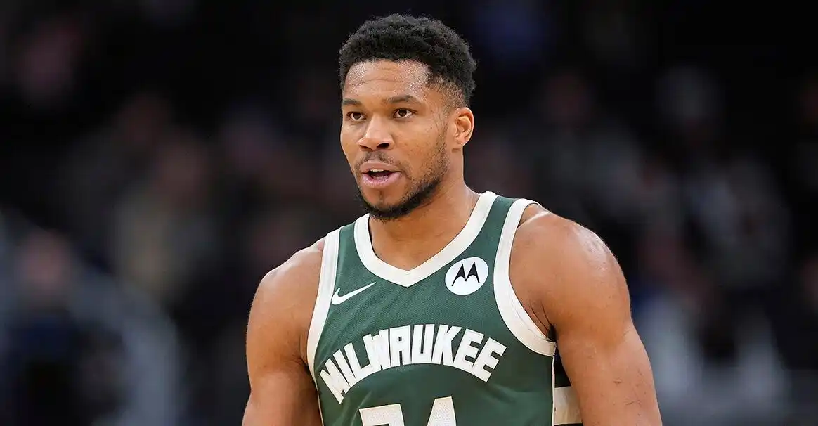 Shams:若雄鹿继续下滑 字母哥与球队间的交易讨论将会升级