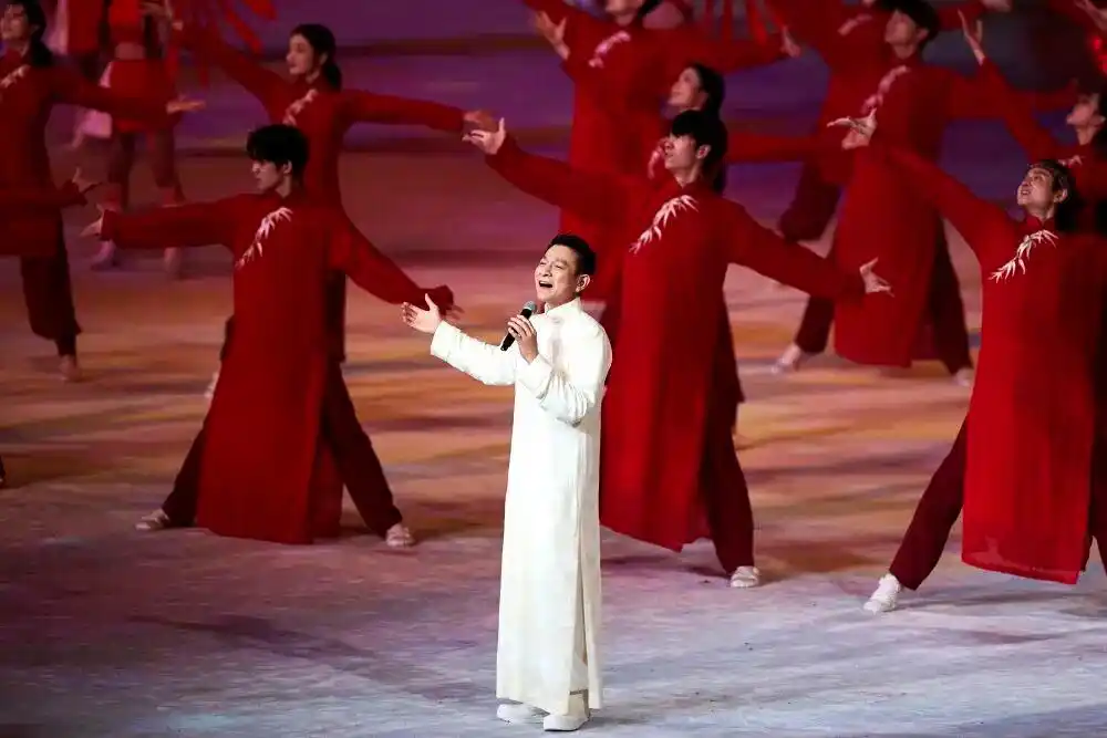 第十五届全国运动会开幕式_第十五届全运会开幕式广州举行 刘德华现场演唱_开幕式主题歌天海一心MV