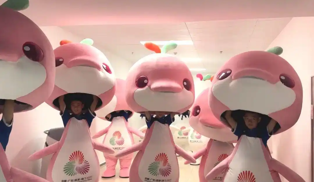 全运会“大湾鸡”爆火!扮演者是武校少年 校方:很蒙,没想到会这么火