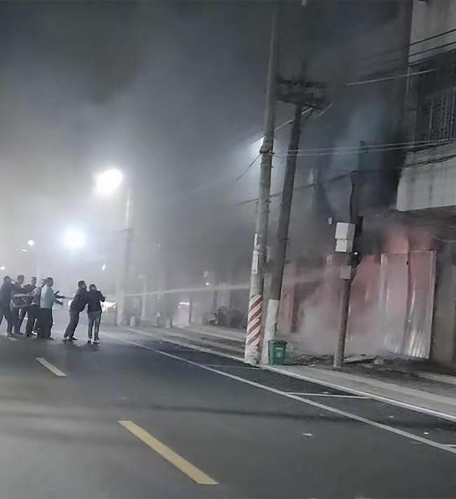 广东致12死火灾:10岁女孩冒火逃生 事故原因正彻查