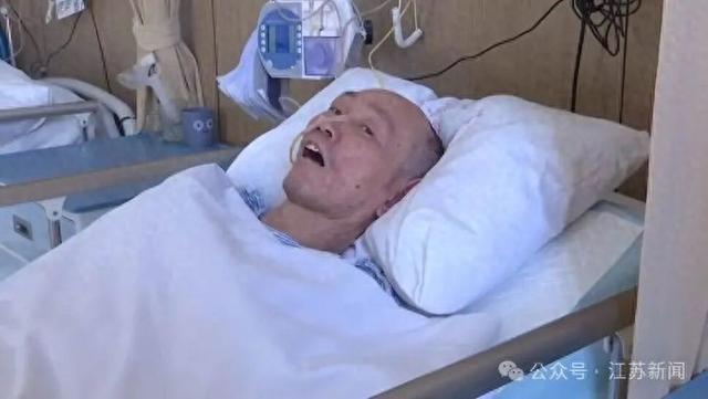 “无名”男子医院躺7年半 警方介入 七年无声守护