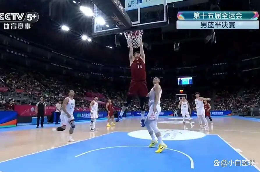 全运会男篮半决赛 浙江队险胜四川队 周琦失误_全运男篮-浙江4人得分上双胜四川进决赛 周琦空砍19+9