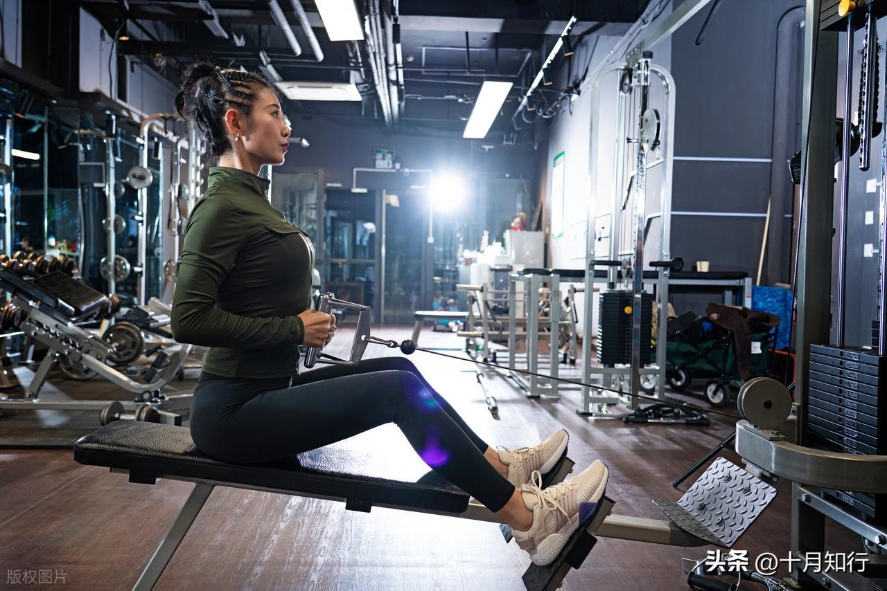 力量训练与有氧运动哪个更好_如何选择适合自己的运动方式_有氧运动视频下载