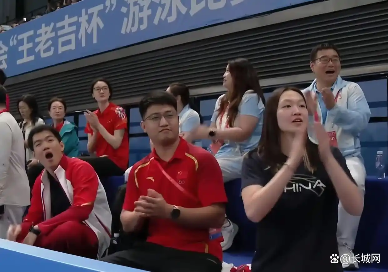 于子迪全运会夺冠打破纪录_13岁女子游泳亚洲纪录保持者_13岁小孩姐回应破亚洲纪录夺冠