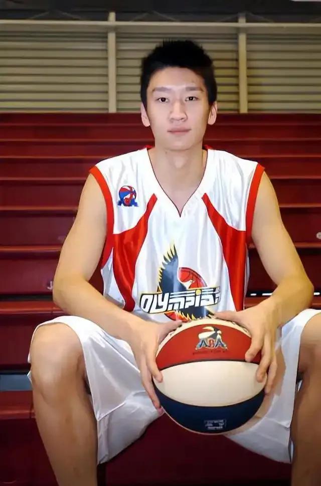 CBA历史最佳球员排名_篮球球星_中国篮球历史最伟大球员