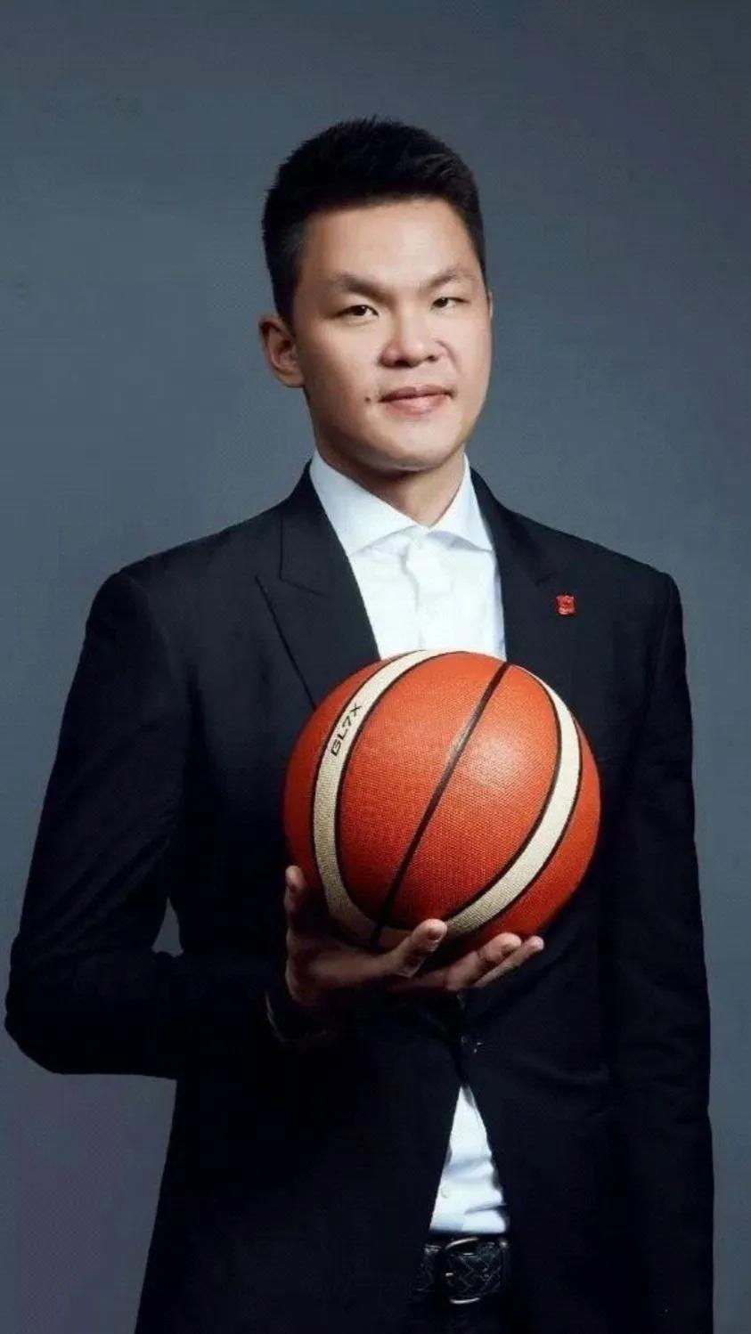 中国篮球历史最伟大球员_篮球球星_CBA历史最佳球员排名