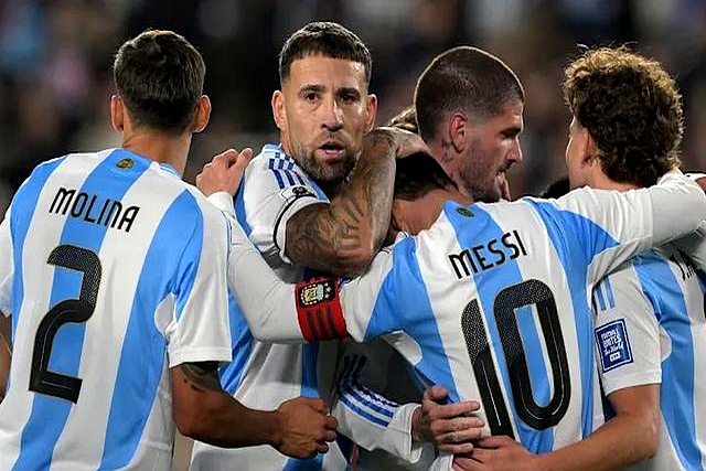 阿根廷友谊赛 梅西轮休 新阵容战术调整_足球友谊赛完场比分