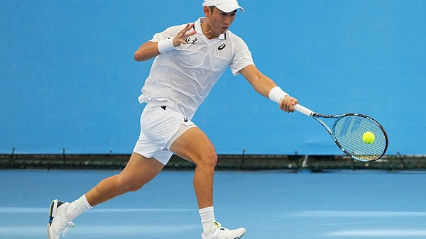 十五运|网球单打赛场6比0“送蛋”频现,折射中国网球腰部球员发展困境