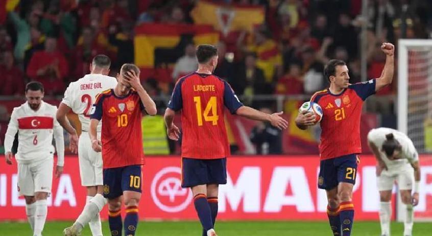 西班牙土耳其世预赛结果_西班牙男足国家队_西班牙锁定小组头名世界杯