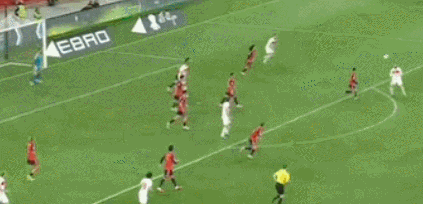 西班牙锁定小组头名世界杯_西班牙男足国家队_西班牙土耳其世预赛结果