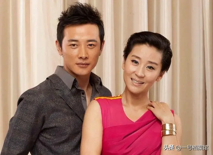 罗晋父亲去世_罗晋苗圃离婚原因_唐嫣罗晋商业关联消失