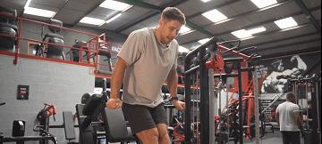 怎么锻炼胸肌最快_双杠臂屈伸激活度研究_双杠臂屈伸胸肌训练