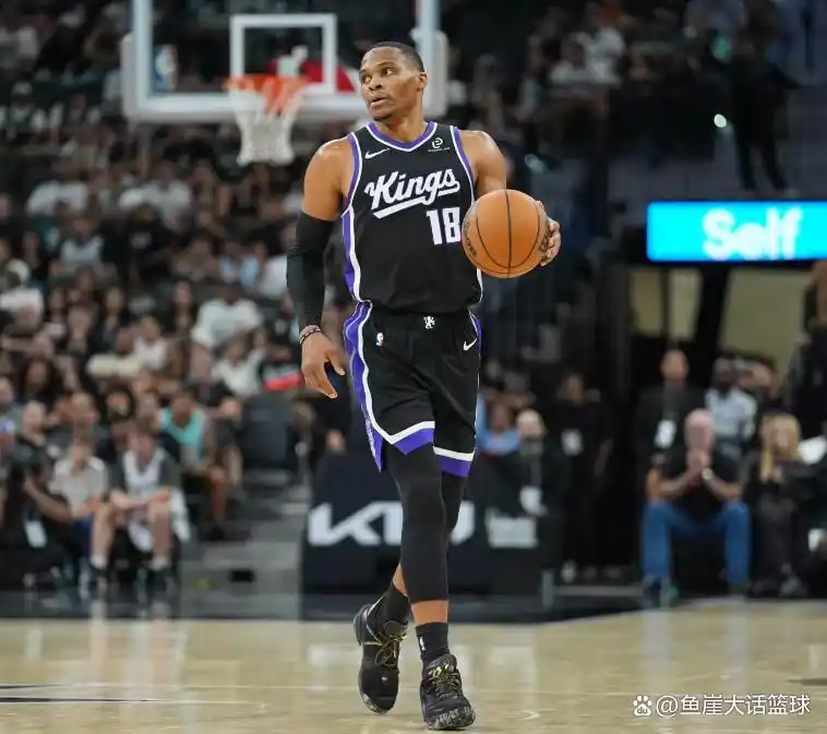 拉文26分阿尔达马29分 国王不敌灰熊8连败_莫兰特伤病情况_灰熊国王比赛战报