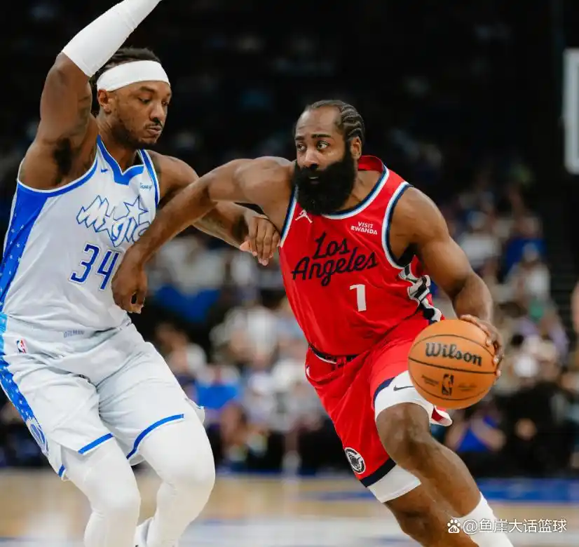 快船28分惨败！哈登31+8创纪录，祖巴茨14+19新秀拉胯，保罗6中2