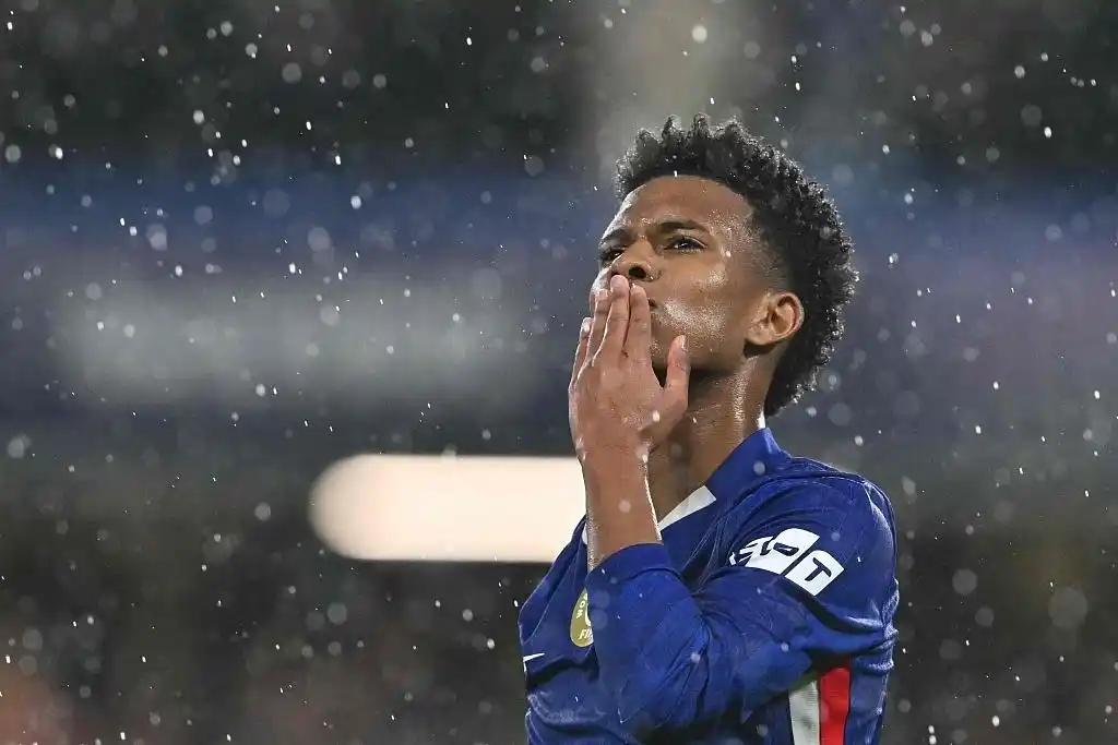 欧冠-埃基蒂克反戈 利物浦5-1结束四连败_埃基蒂克范戴克维尔茨进球_利物浦欧冠逆转法兰克福