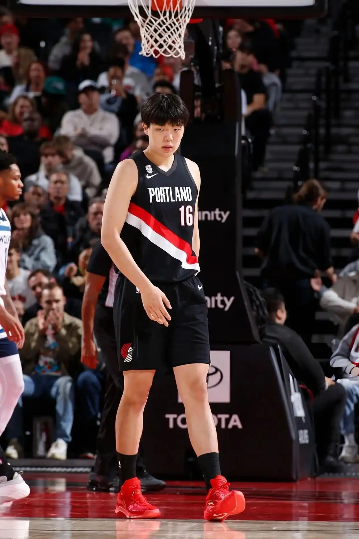 杨瀚森首秀2分1板 开拓者惜败森林狼_中国球员NBA适配性_NBA常规赛杨瀚森首秀