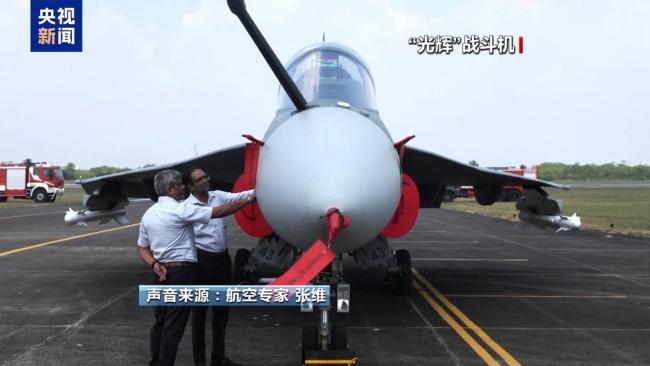 印媒争论光辉战机坠机原因 控制系统故障或操作失误