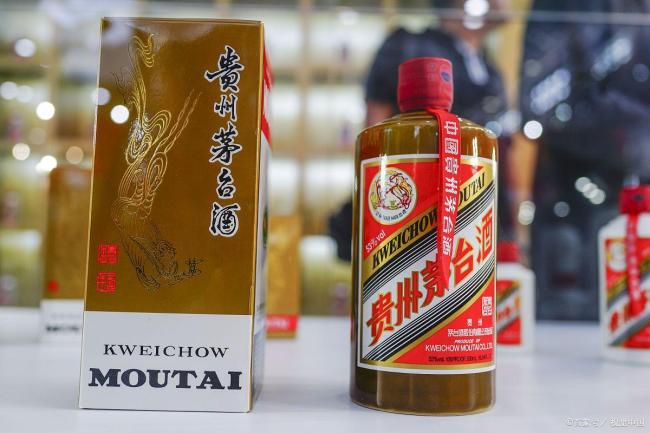 酒业负责人：感觉年轻人都不喝白酒了 消费迭代冲击市场