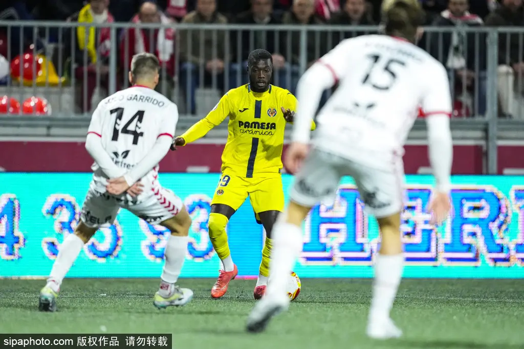 西班牙室内足球队3-0完胜塞尔维亚 欧洲杯热身赛完美收官