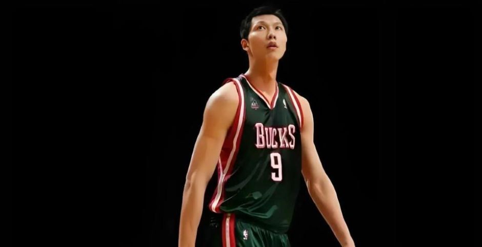 时隔6年又有中国球员进nba 上一位是火箭周琦_杨瀚森NBA首秀_中国球员NBA历史