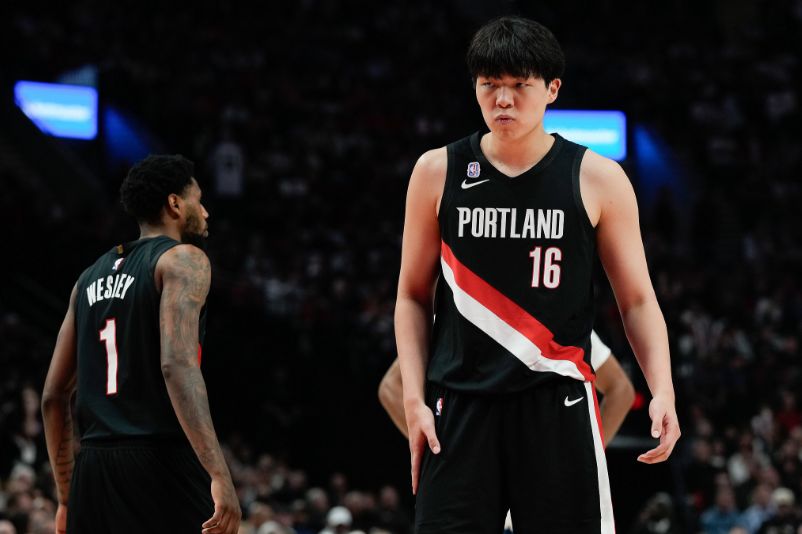 杨瀚森NBA首秀_时隔6年又有中国球员进nba 上一位是火箭周琦_中国球员NBA历史