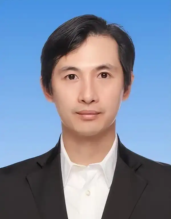 黄豆豆,破格提拔