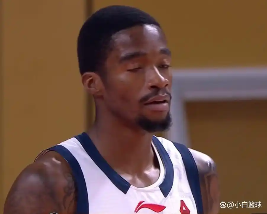 徐杰20分萨林杰32+11 广东胜广州豪取5连胜_萨林杰关键表现回顾_CBA广东对阵广州赛况分析