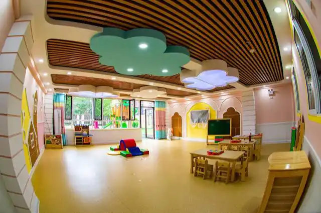 官方:不得通过家委会收取任何费用_学前教育法要求_完善幼儿园收费政策