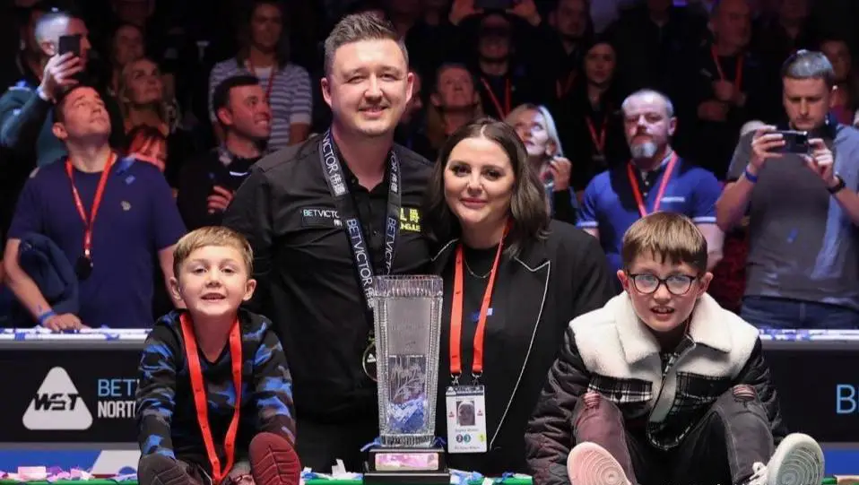 斯诺克2025中国公开赛_2025斯诺克北爱尔兰公开赛 周跃龙 斯佳辉 国强晋级16强_斯诺克赛事频繁进行 英格兰公开赛 英国公开赛 西安大奖赛