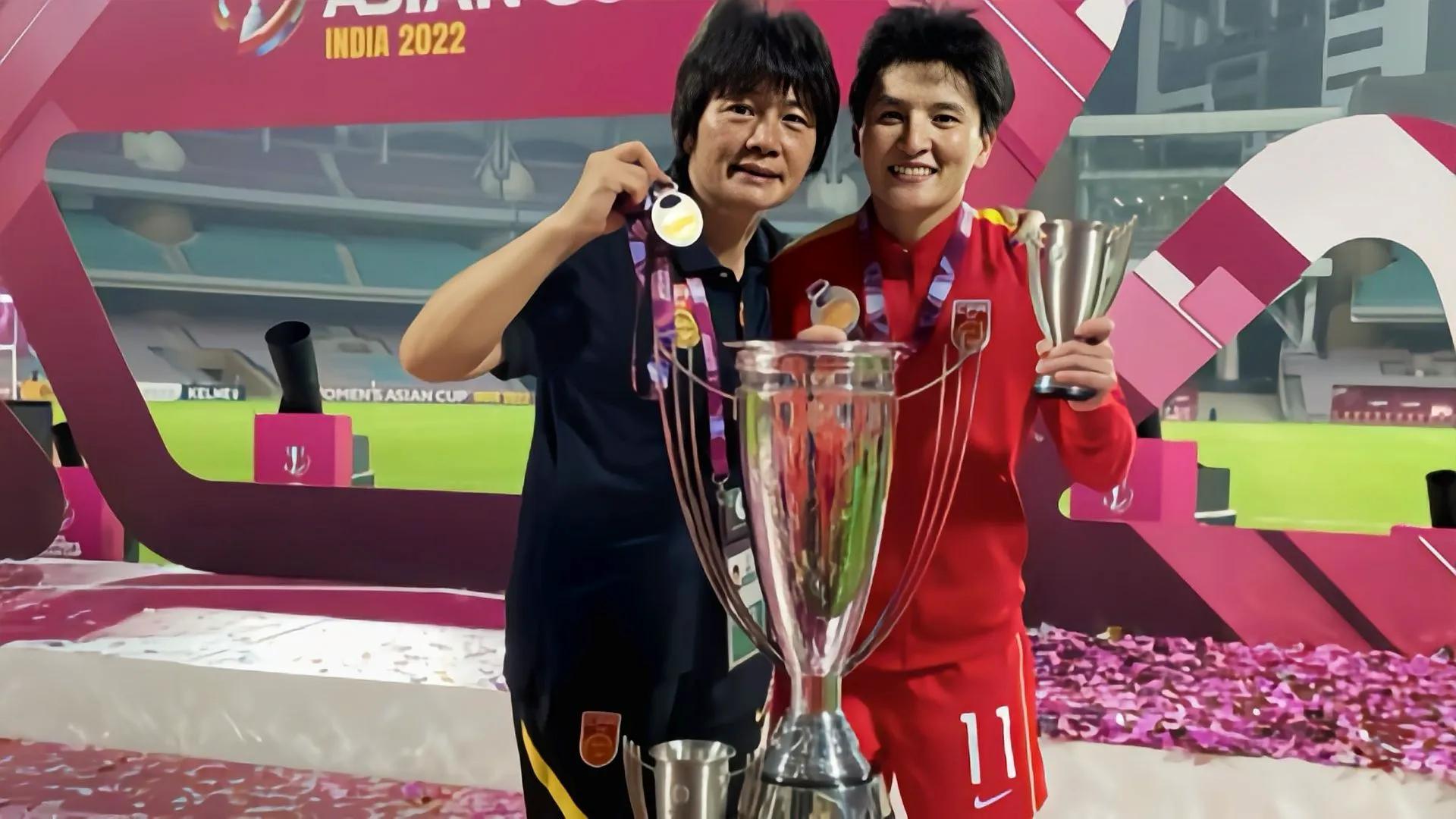 唐佳丽点球决胜江苏女足_上海女足足协杯季军争夺战_上海女足吧