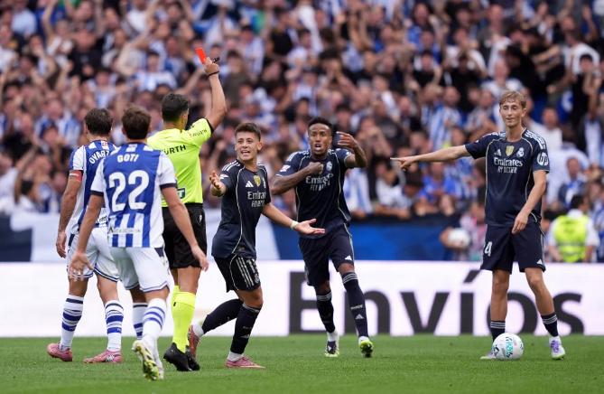 2025年足球记忆_皇马巴萨2025德比战绩_巴萨本菲卡逆转