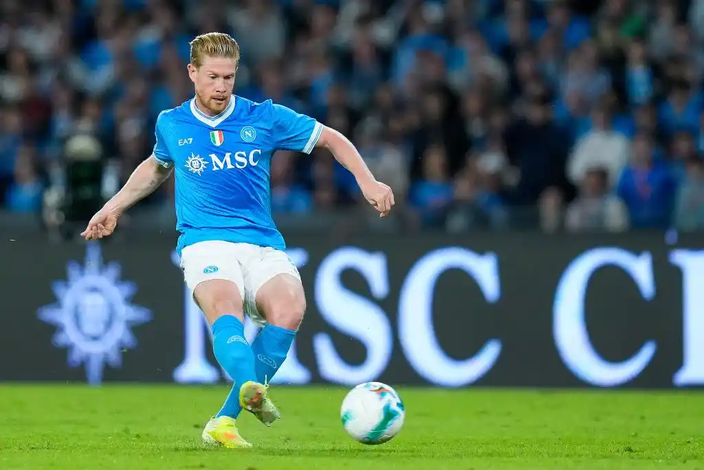 阿斯报:右膝接受关节镜手术,33岁卡瓦哈尔预计将缺阵6到10_皇马队长卡瓦哈尔伤情恢复及赛季目标_卡瓦哈尔右膝手术缺阵2至3个月