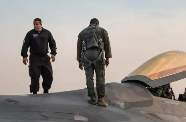 纸巾擦歼-20 中国隐形涂层重大突破 耐高温智能涂层问世