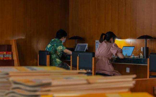 拒绝35岁中年人的青旅 00后也不住了 公共性成双刃剑