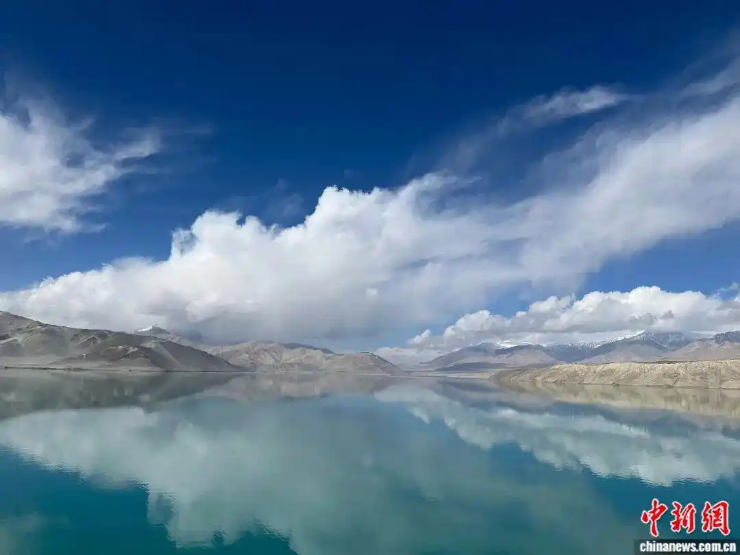 王搏王蓉合作歌曲解析_台湾ip涌入《没出息》评论区_《没出息》歌曲爆红两岸