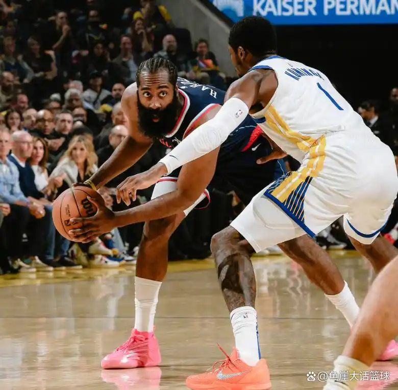 勇士19分大胜快船!库里19+8,哈登下半场0分,巴特勒21+5迎里程碑
