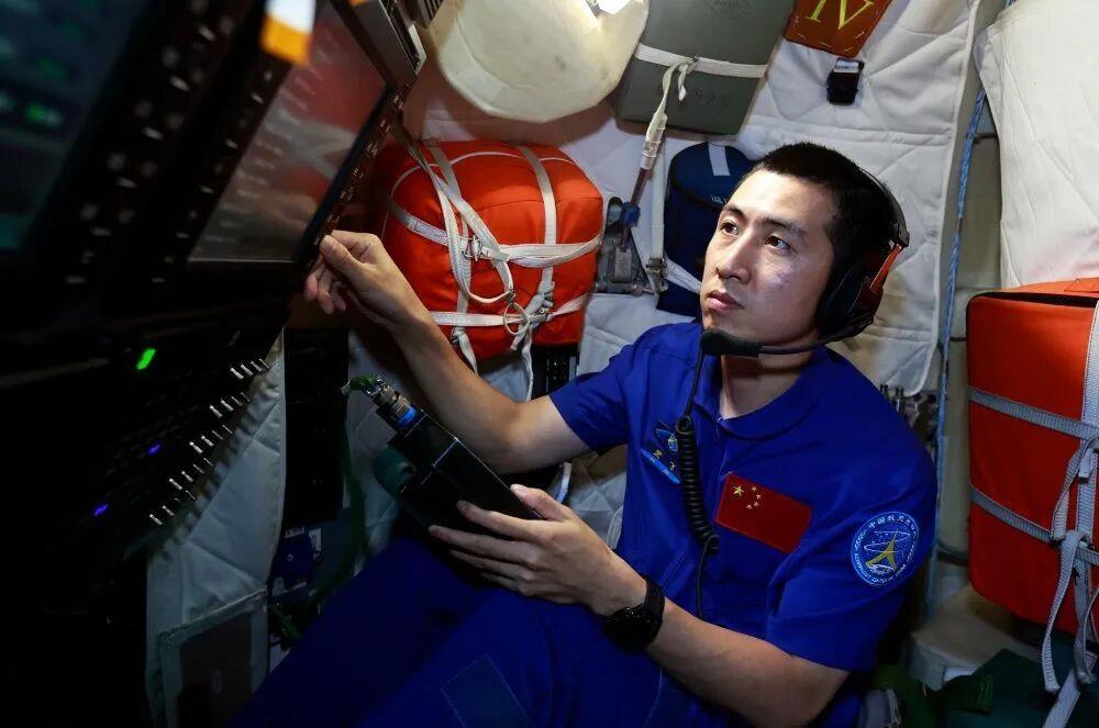 神舟二十一号航天员武飞个人资料_90后武飞系中国执飞年龄最小航天员_中国最年轻航天员武飞